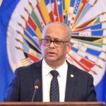 Delegación de la AIRD visita al presidente del Senado