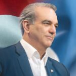 Ministro de Turismo reinaugura parque Duarte y reabre calle Las Mercedes en Zona Colonial