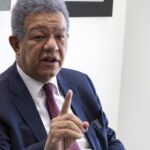 Abinader llama a empresas a hacer uso del teletrabajo ante crisis por guerra contra Irán