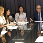 Abinader recorre sectores afectados por lluvias y afirma que el Gobierno tiene fondos para ayuda